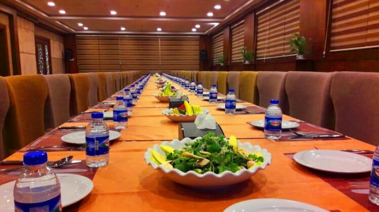 Paris Plaza Hotel - Photo3