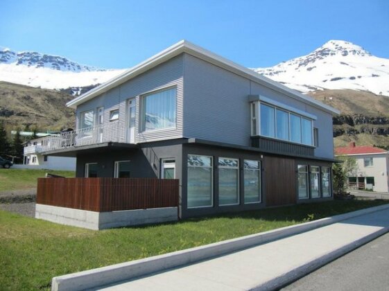 Seydisfjordur Apartment - Photo2