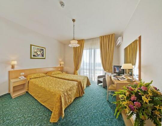 Hotel Smeraldo Abano Terme - Photo5