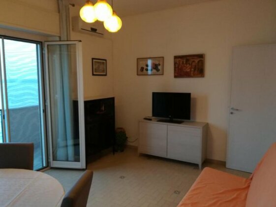 Trizza Apartment - Photo3