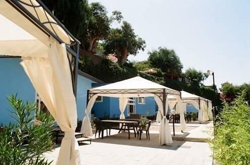 Mobile Home Camping - Photo3