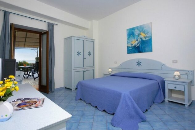 Hotel Residence Acquacalda - Photo2