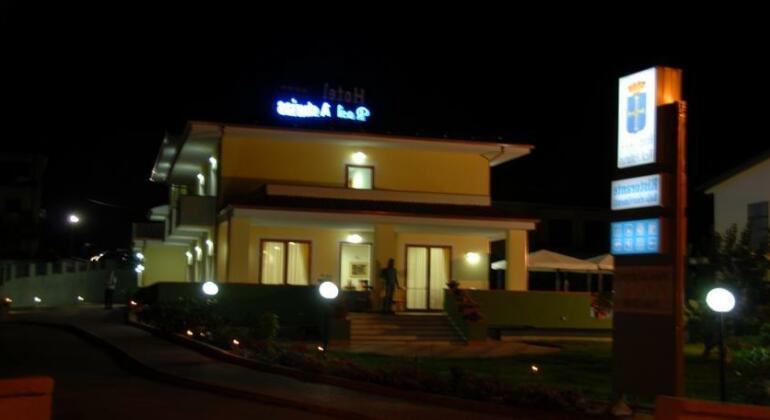 Real Asturias Hotel - Photo2
