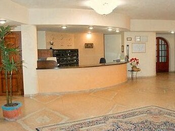 Hotel Akrabello - Photo2