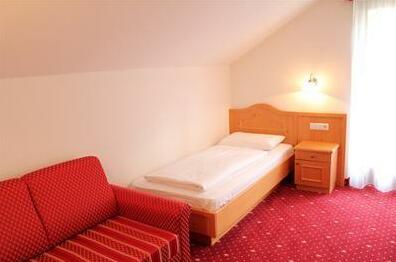 Ahrner Wirt Apartments - Photo4