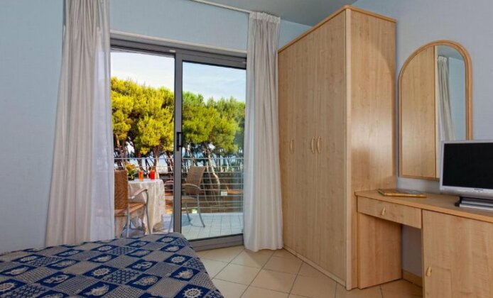 Hotel Antares Alba Adriatica - Photo4