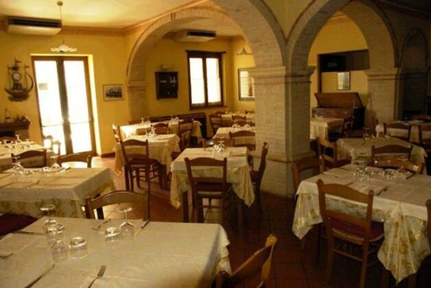 Hotel Ristorante Casa Rossa - Photo2