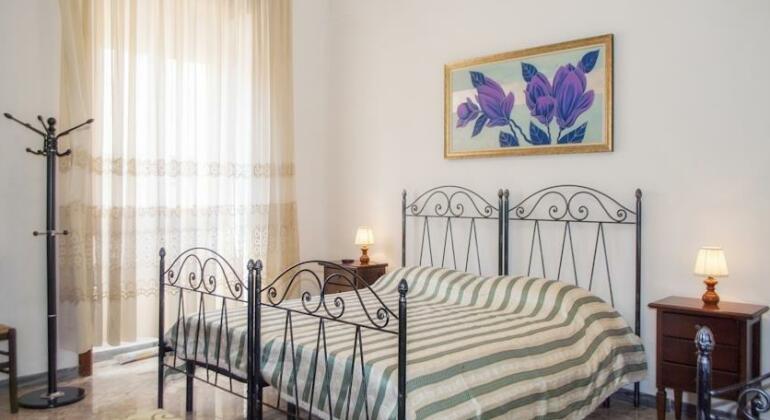 Affittacamere Room and Breakfast Antonuccio - Photo3