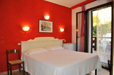 Hotel Villa Piras - Photo4