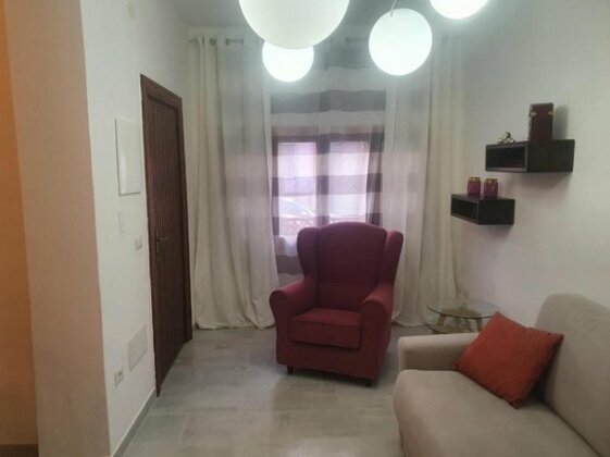 Modern Apartment city road - Photo4