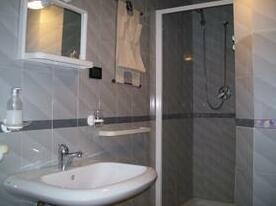 Pinella - Photo5