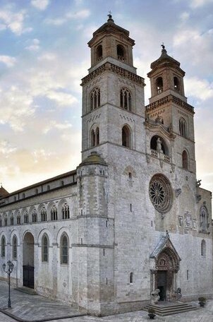 Claustro Tricarico - Photo2