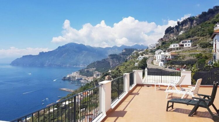 Amalfi Hills - Photo2