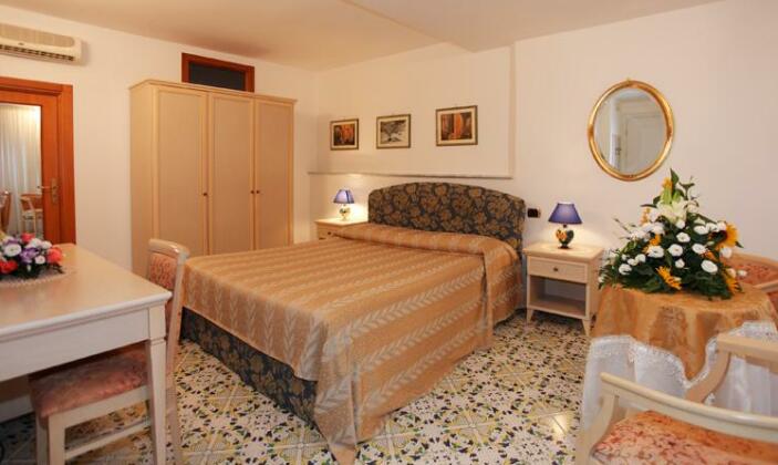 Hotel Villa Felice Relais - Photo2