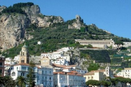 Romantic getaway in the center of Amalfi