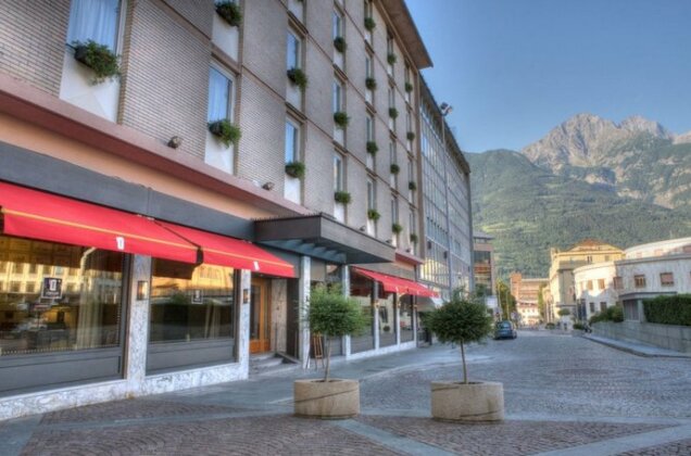 Duca D'Aosta Hotel Aosta - Photo2