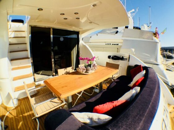 Porto Cervo Luxury Yacht - Photo2
