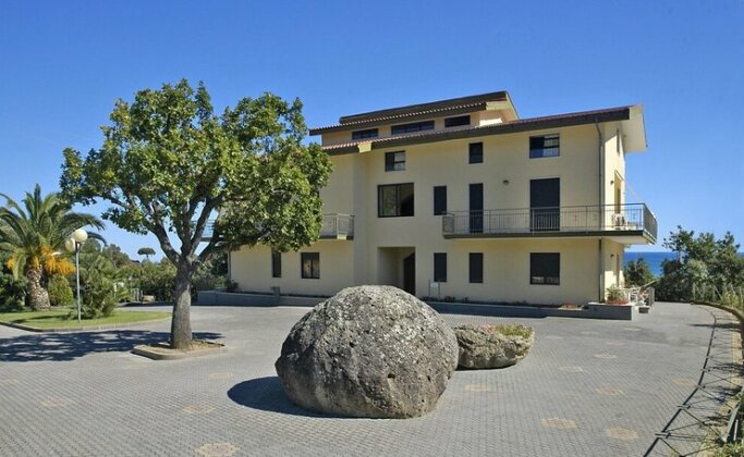 Hera Club Resort - Photo2