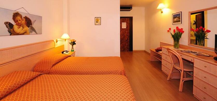 Hotel Panda Asis - Photo3