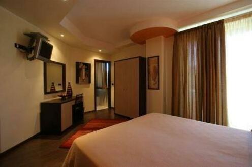 Hotel Select Atessa - Photo2