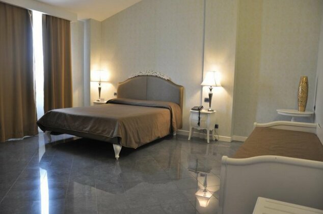Marina Holiday & Spa - Photo5
