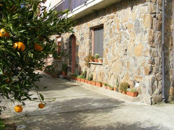 Confortable Sardinian With Free Parking Apartments - Photo2