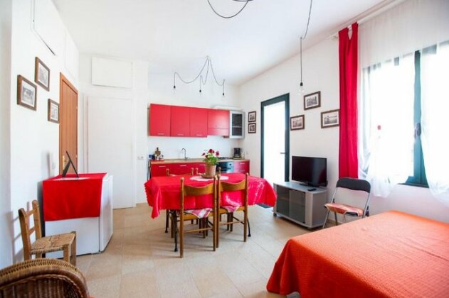 Red flat Bari Sardo - Photo2
