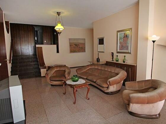Interhome - Lungolago Baveno - Photo3