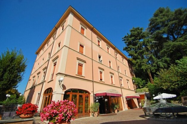 Alla Rocca Hotel Conference & Restaurant - Photo2