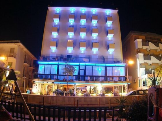 Hotel Continental Bellaria-Igea Marina - Photo4