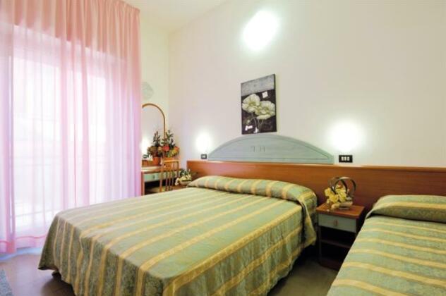 Hotel Pineta Bellaria-Igea Marina - Photo4