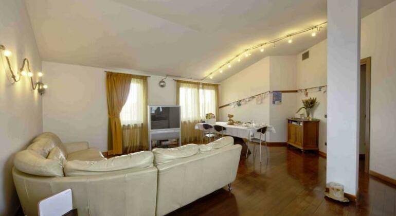 MyRoom Guest House - Photo4