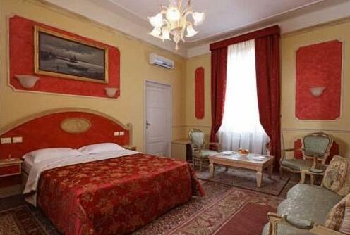 Antica Residenza D'Azeglio Room&Breakfast di Charme - Photo2