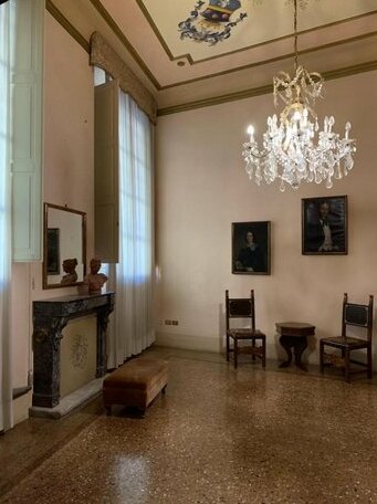 Farolfi Apartments Palazzo Bargellini Panzacchi - Photo2