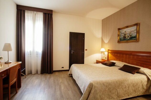 Hotel Astoria Bologna - Photo4