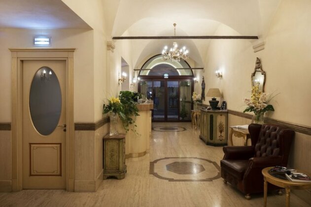 Hotel Cavour Bologna - Photo3