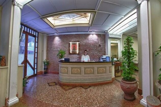 Hotel Pedrini - Photo4