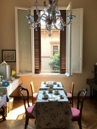 Italy Prestigious Guest House - Photo3