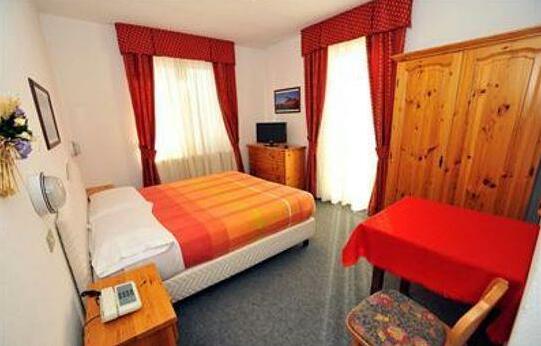 Hotel Capitani - Photo2