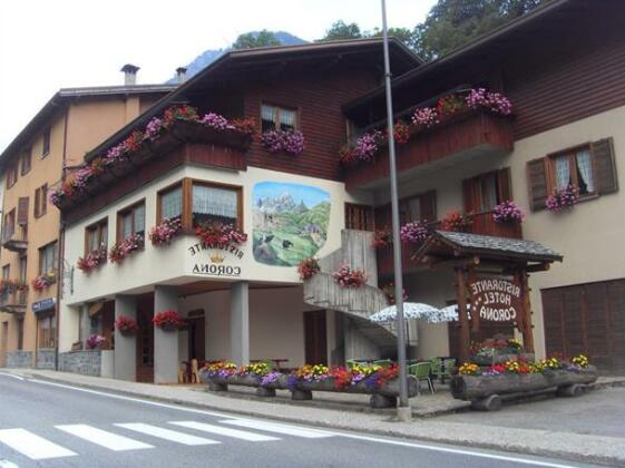 Hotel Corona Branzi