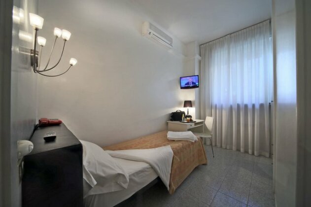 Hotel Cristallo Brescia - Photo3