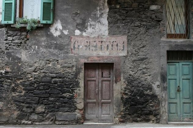 Terrace directly on Lake Como