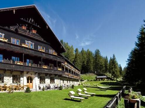 Hotel Rosalpina Dolomites - Photo2