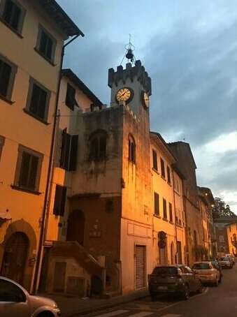L'Antico Orologio Del Borgo