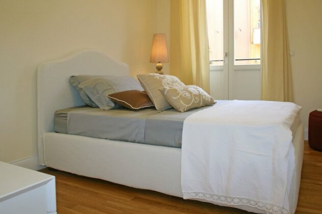 BB22 Suites and Bakery - Photo3