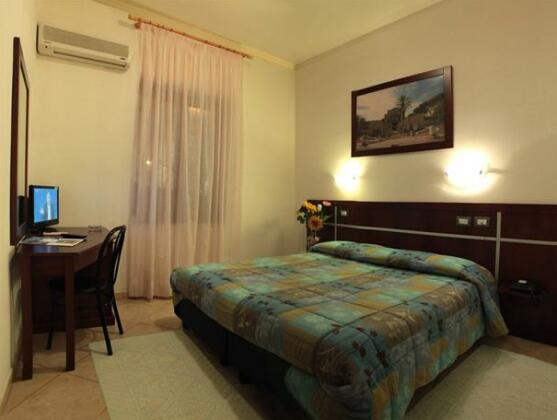 Hotel La Terrazza Cagliari - Photo3