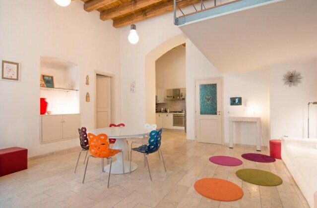 Modern Apartment in Historic Building Cagliari - Photo2