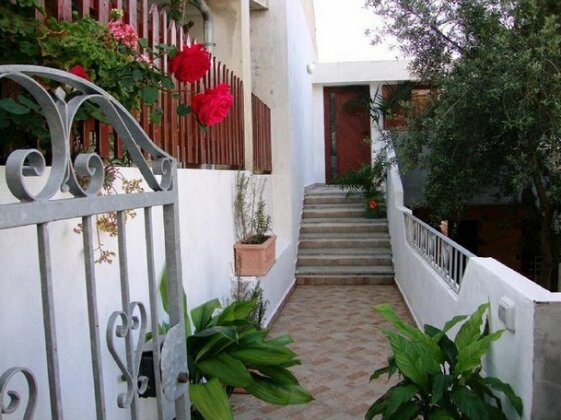 Sebastian House - Photo2