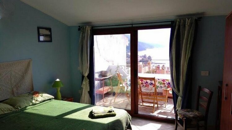 Sebastian House - Photo3