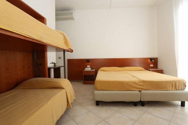 Hotel Brunella - Photo5